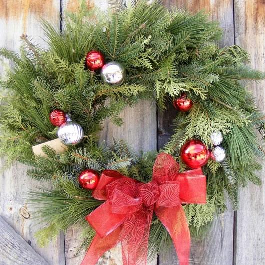 Wreaths &amp; Planters