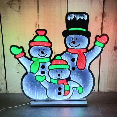 Snowman Family Infinity Light w/Base 26"