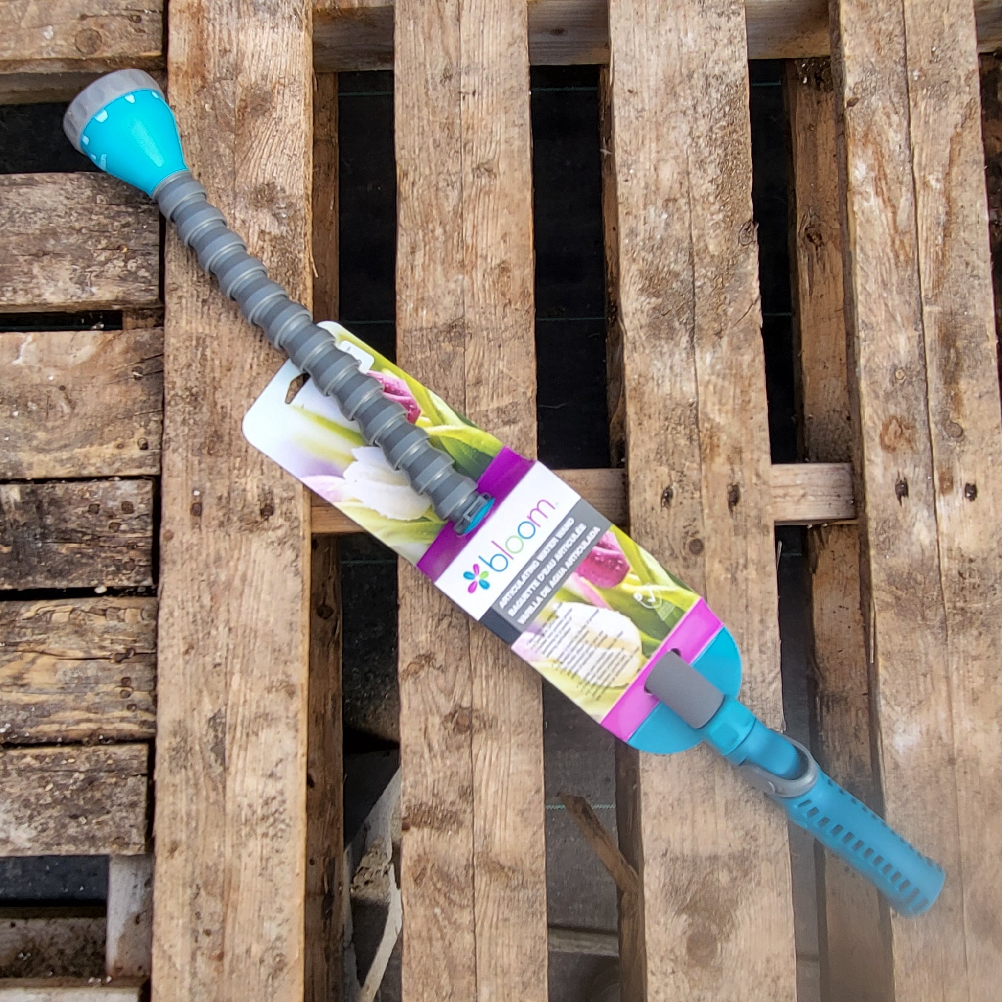 Bloom 9 Pattern Water Wand 28"