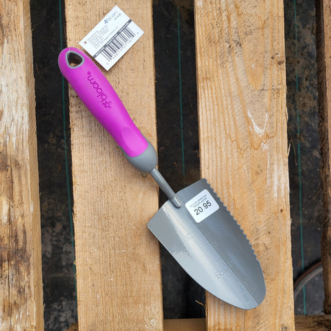 Bloom Serrated Transplanter