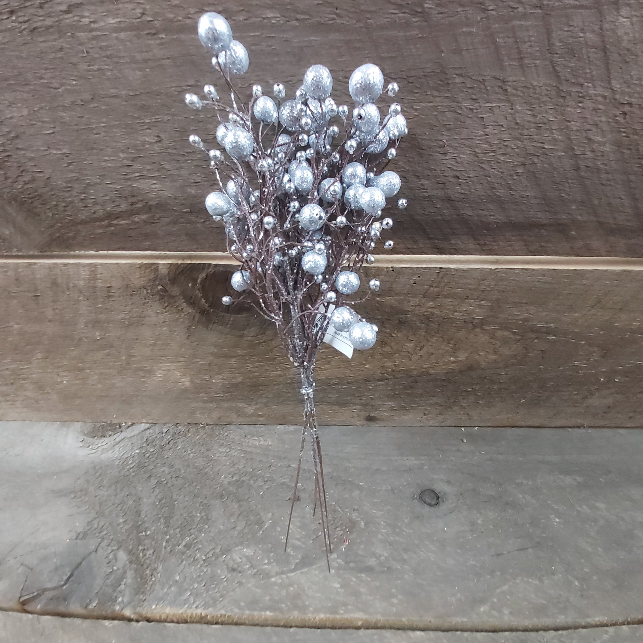 13" Pick 'Silver Plastic Beaded'