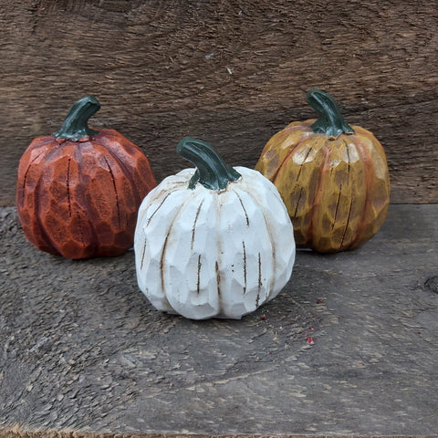 4" Pumpkin 'Resin Wood Look' 3 Assorted