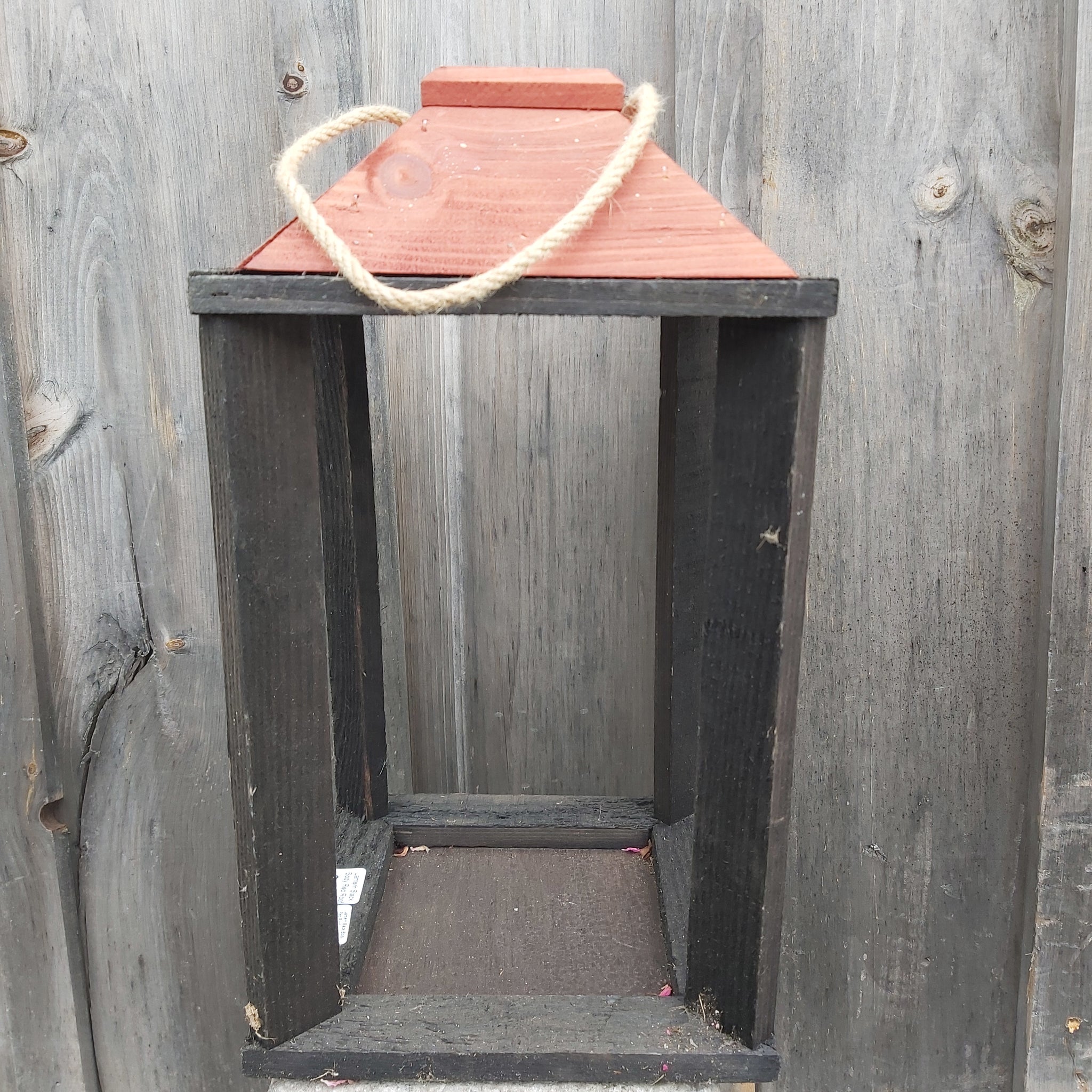 Lantern Black Body Red Roof
