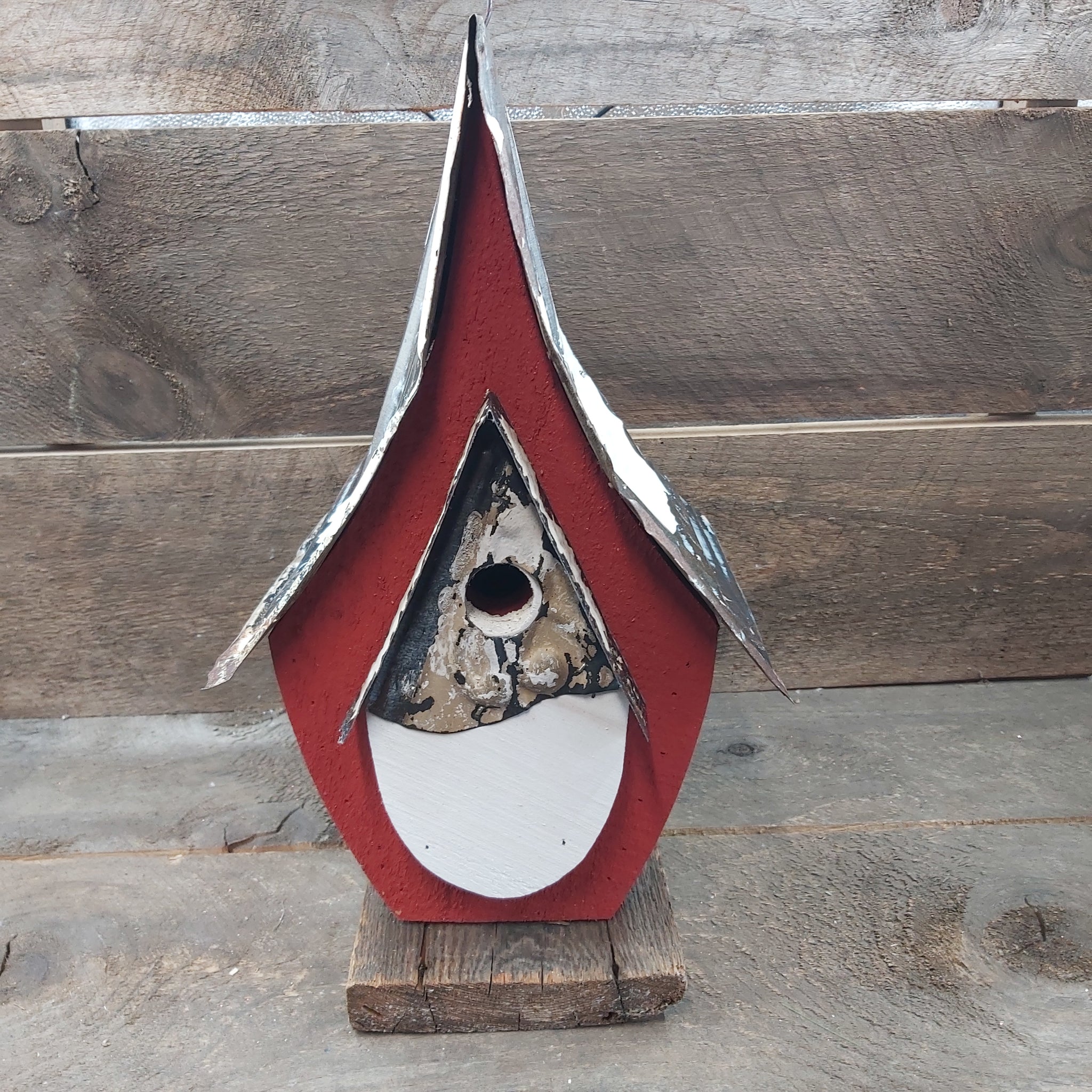 Tin roof Birdhouse