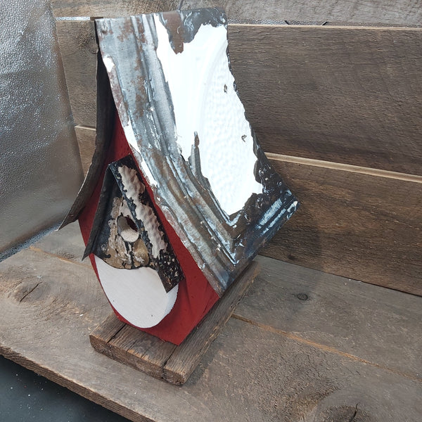 Tin roof Birdhouse