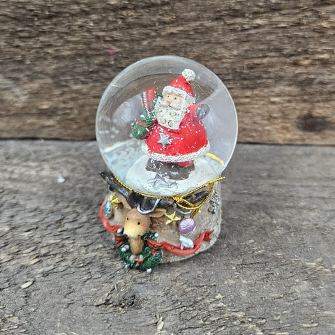 2.5" Snowglobe w\Santa and Reindeer base