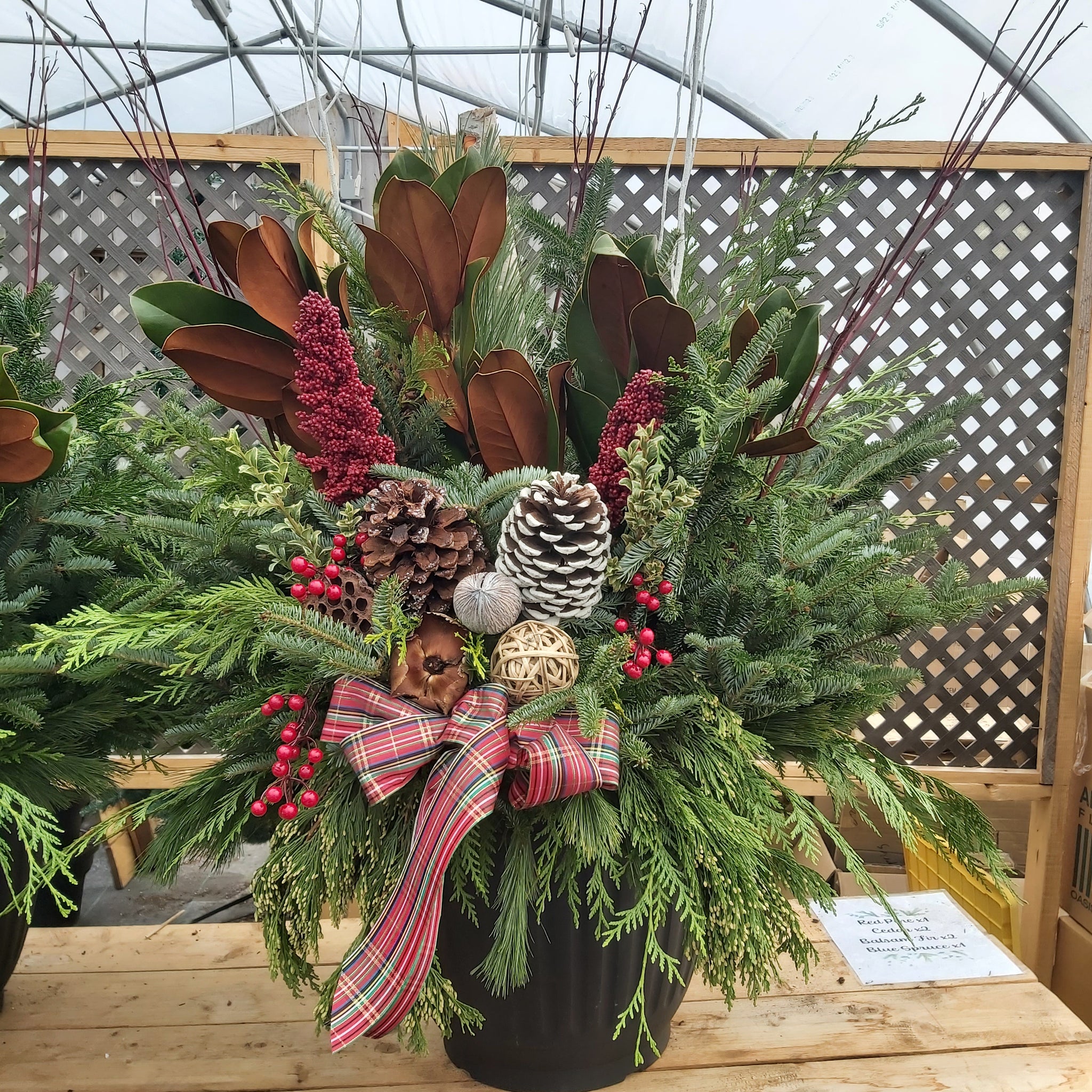 Christmas Planter 18"