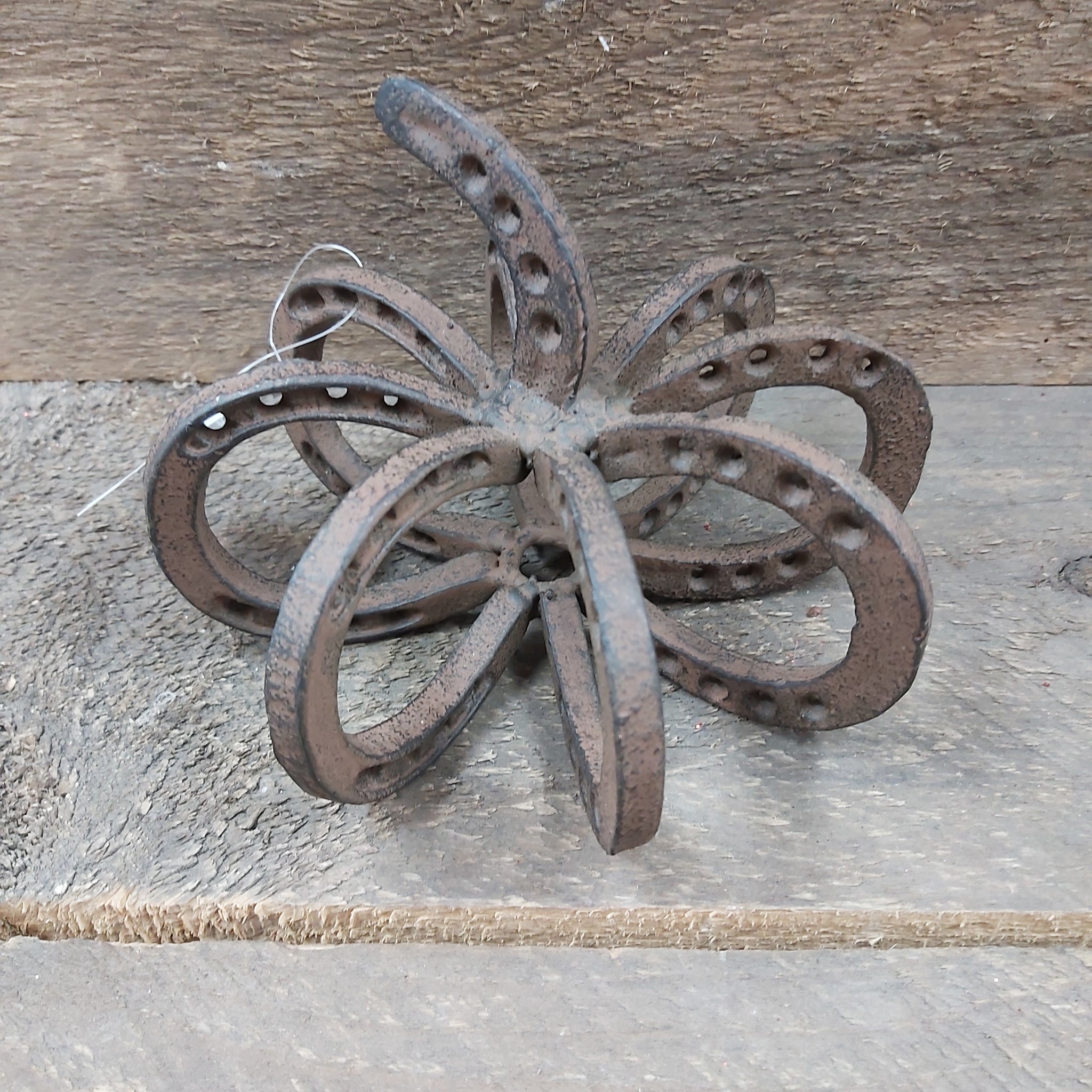 6.5" Pumpkin 'Metal Horseshoe'