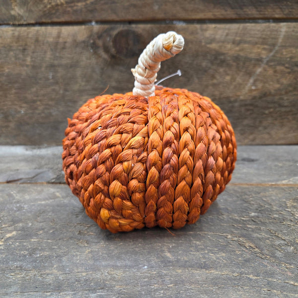 2 Assorted Corn Husk Pumpkin