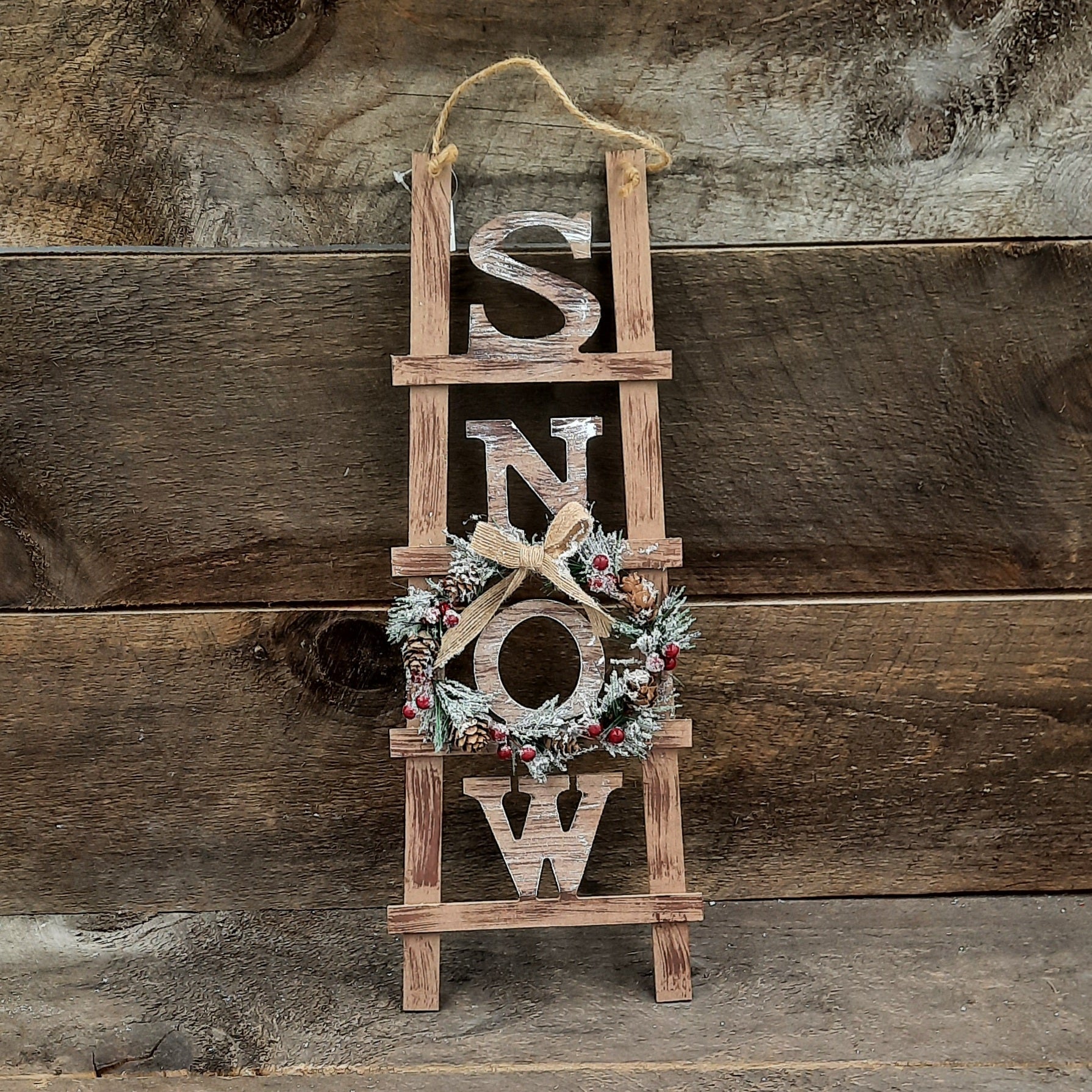 18" Snow/Noel Ladder with Wreath