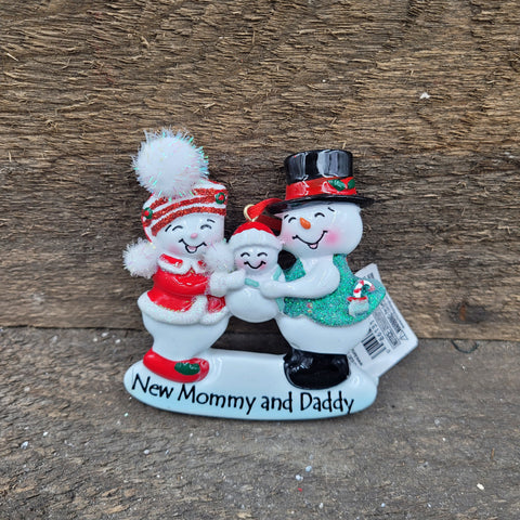 3.25" Snow 'New Mom and Dad' Ornament